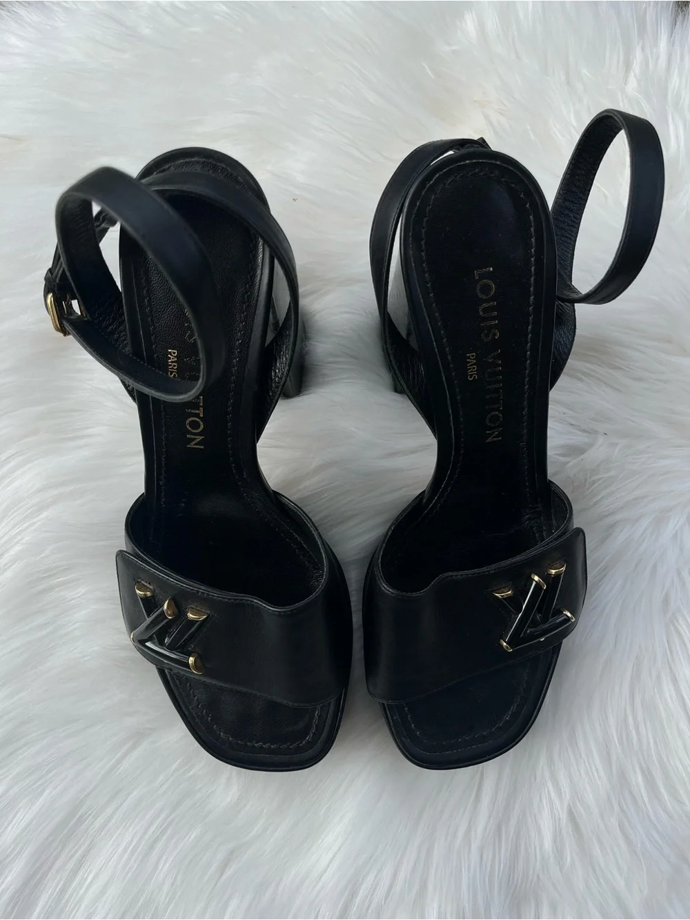 LOUIS VUITTON Black Chunky Leather Shake Platform Sandals Heels sz. 40